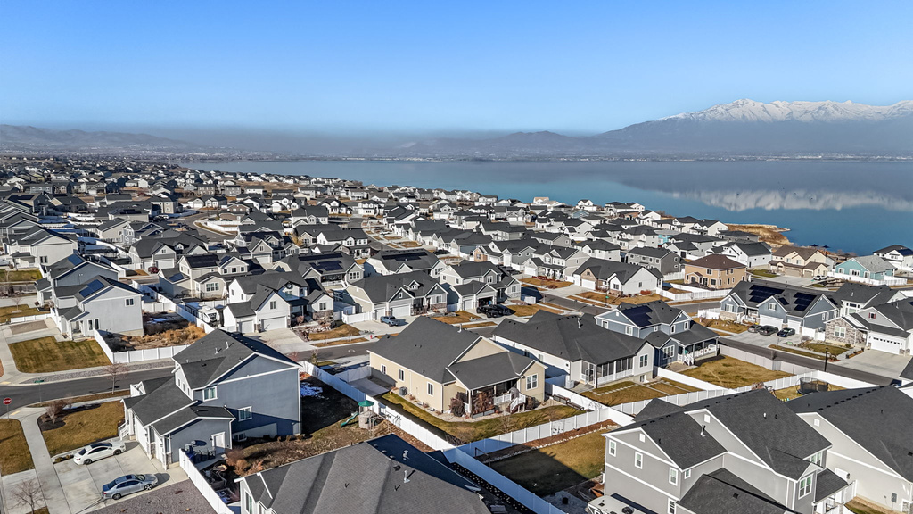 53 E MOORHEN DR Saratoga Springs, UT 84045