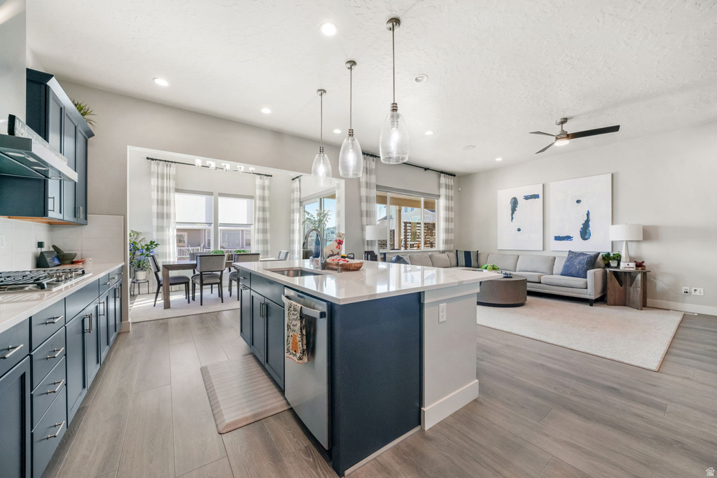 53 E MOORHEN DR Saratoga Springs, UT 84045