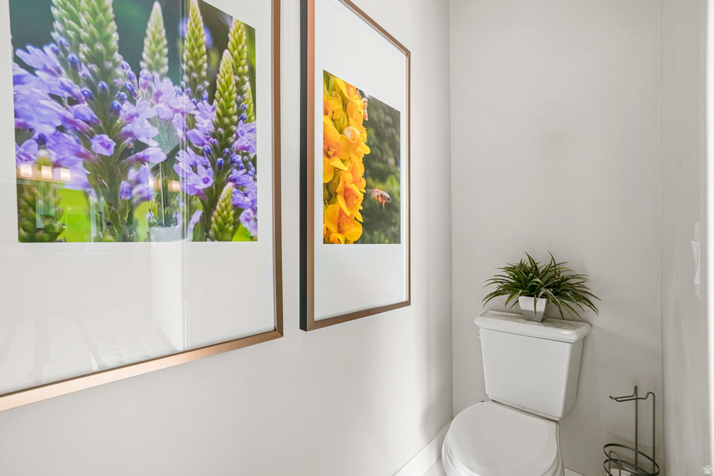 53 E MOORHEN DR Saratoga Springs, UT 84045