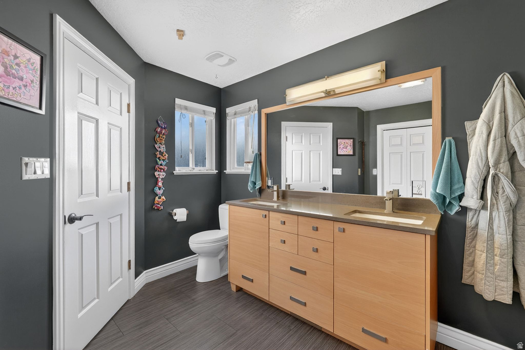 1446 E VINEYARD CT Millcreek, UT 84106