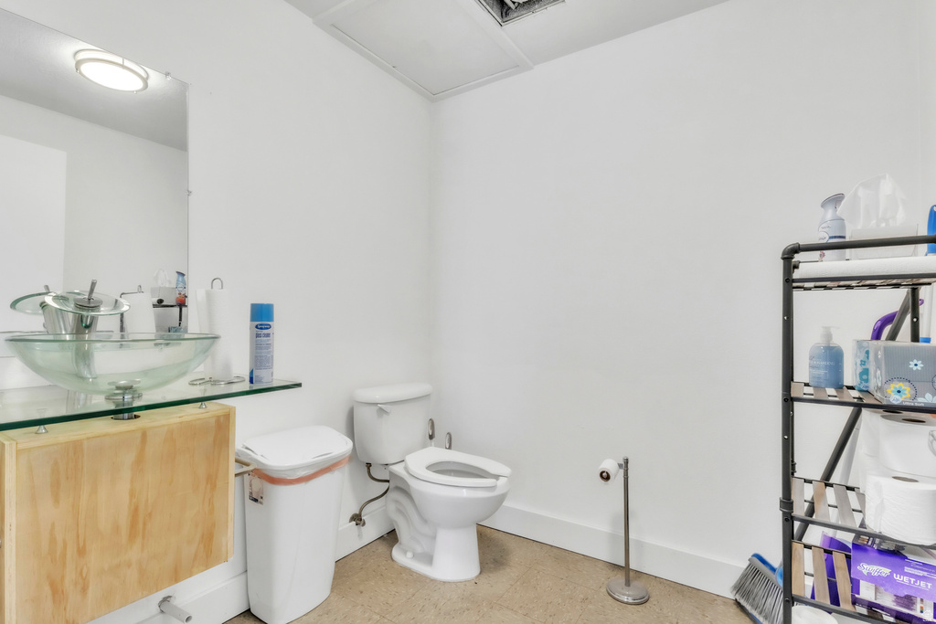 185 W 700 S #101 Salt Lake City, UT 84101