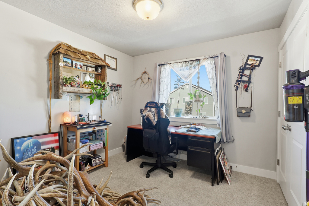 236 W 1250 S Tremonton, UT 84337