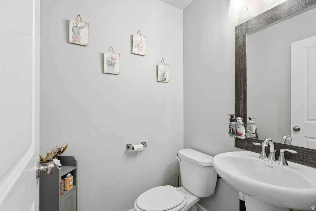 236 W 1250 S Tremonton, UT 84337