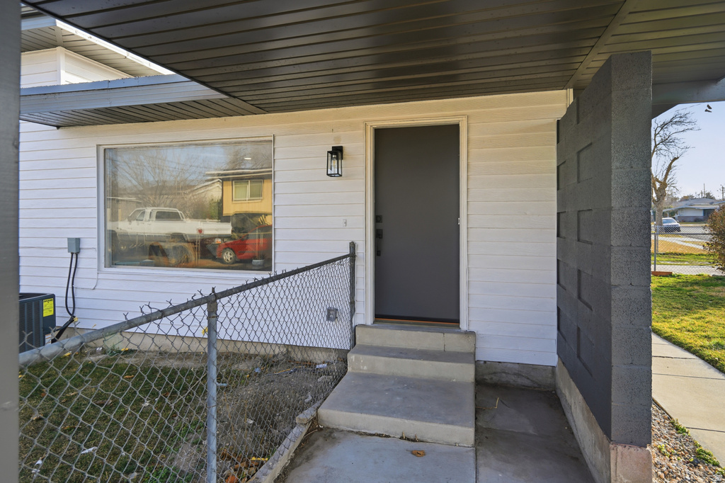 3875 S CHERYL ST West Valley City, UT 84119