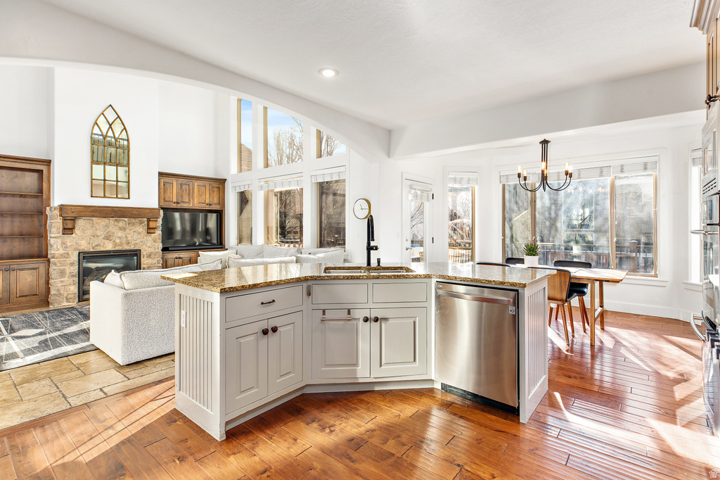 151 W GLACIER LILY DR Alpine, UT 84004