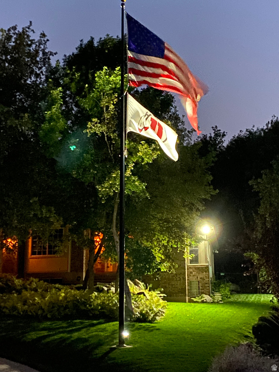 1676 E MUELLER PARK RD Bountiful, UT 84010