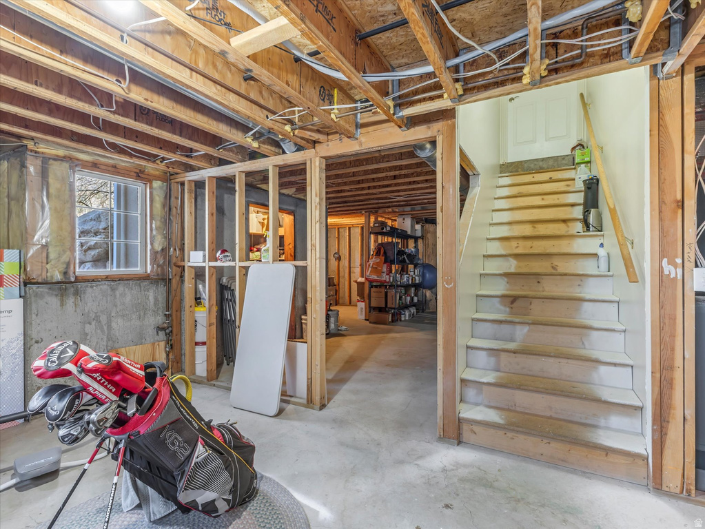 1676 E MUELLER PARK RD Bountiful, UT 84010