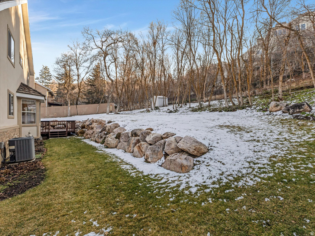 1676 E MUELLER PARK RD Bountiful, UT 84010