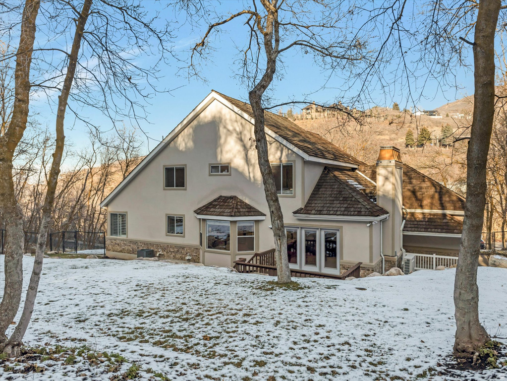 1676 E MUELLER PARK RD Bountiful, UT 84010