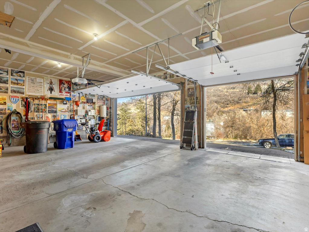 1676 E MUELLER PARK RD Bountiful, UT 84010