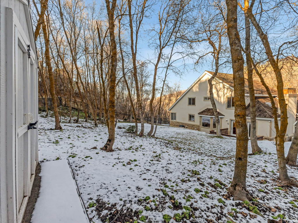 1676 E MUELLER PARK RD Bountiful, UT 84010