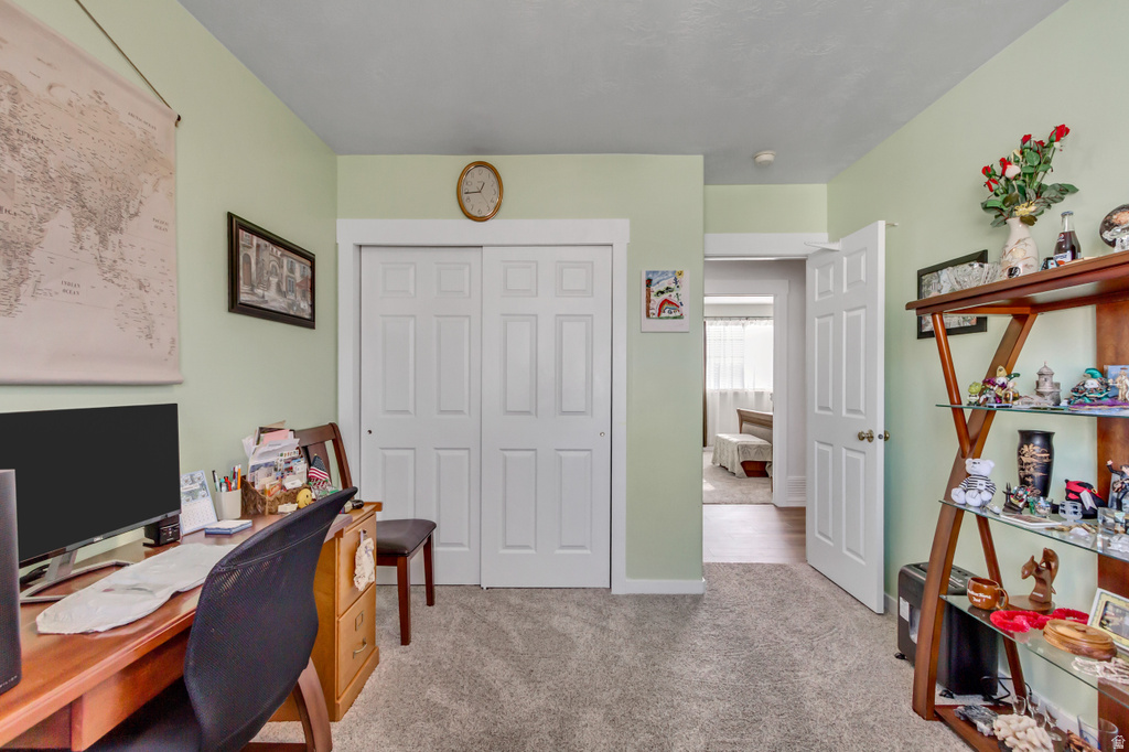 6508 W COTTONTAIL DR West Valley City, UT 84128