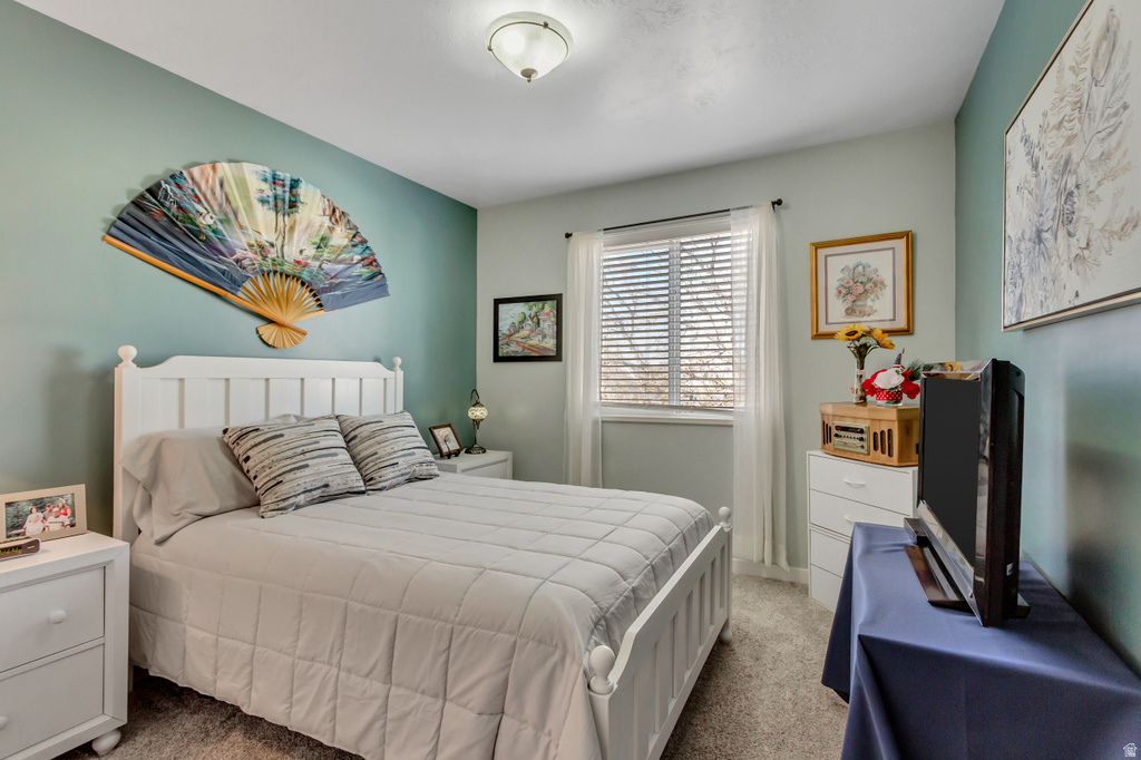 6508 W COTTONTAIL DR West Valley City, UT 84128