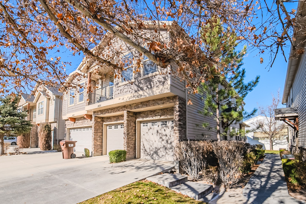 1428 W STONE DR West Jordan, UT 84088
