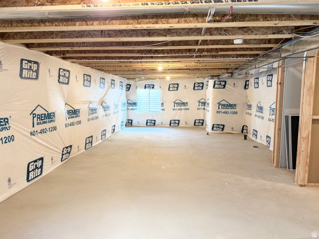 708 N PLAINSMAN DR Spanish Fork, UT 84660