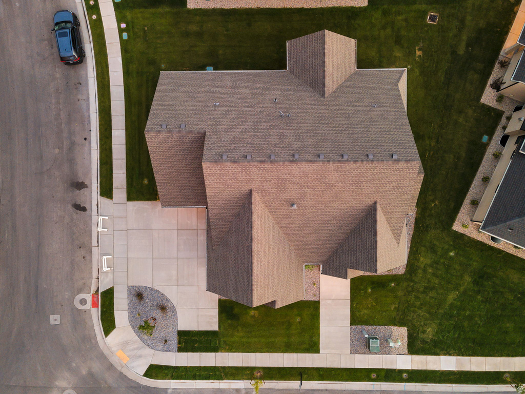 551 W SUMMERHILL LN Centerville, UT 84014