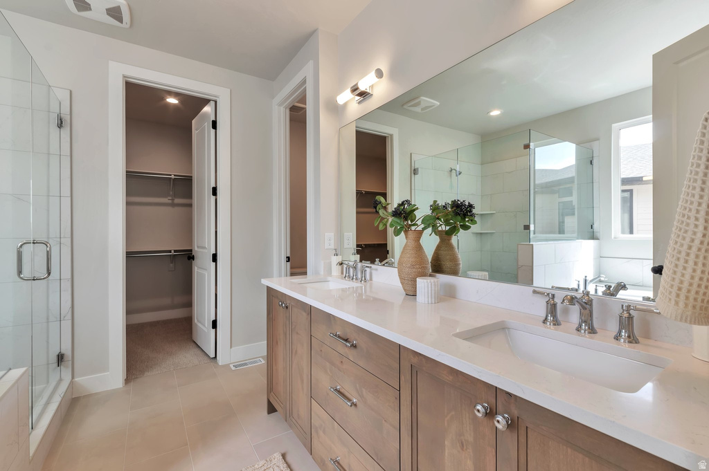 551 W SUMMERHILL LN Centerville, UT 84014