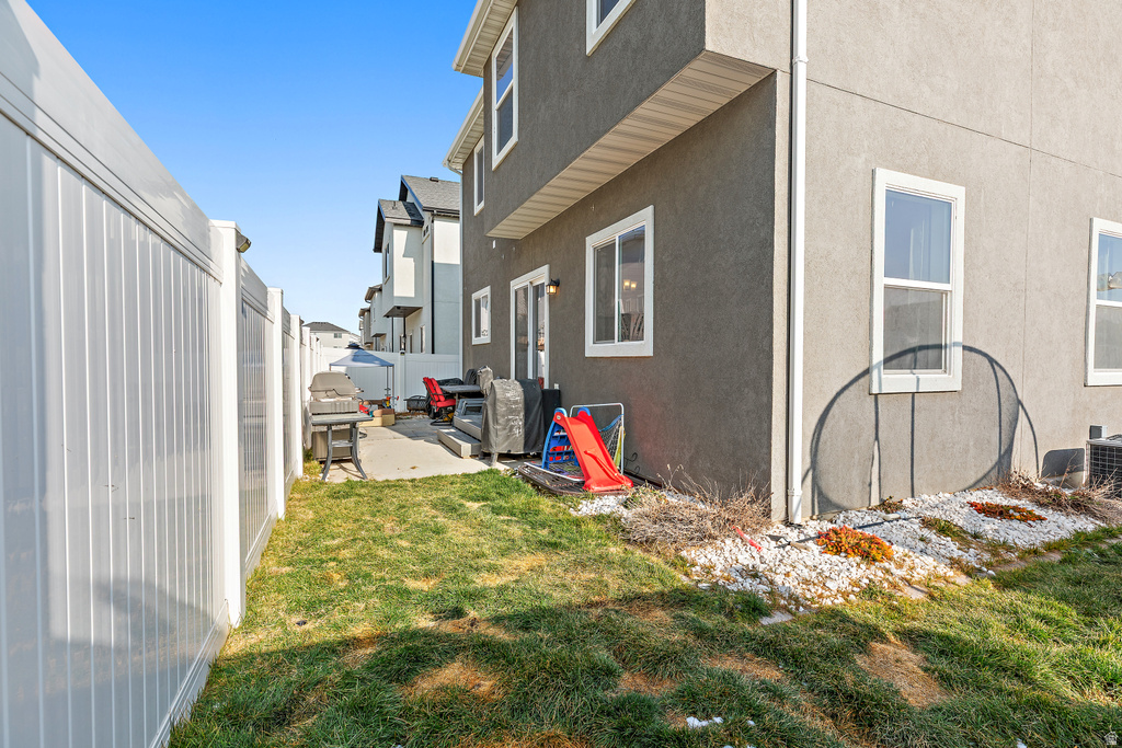 7077 N SPRING HILL LN Eagle Mountain, UT 84005