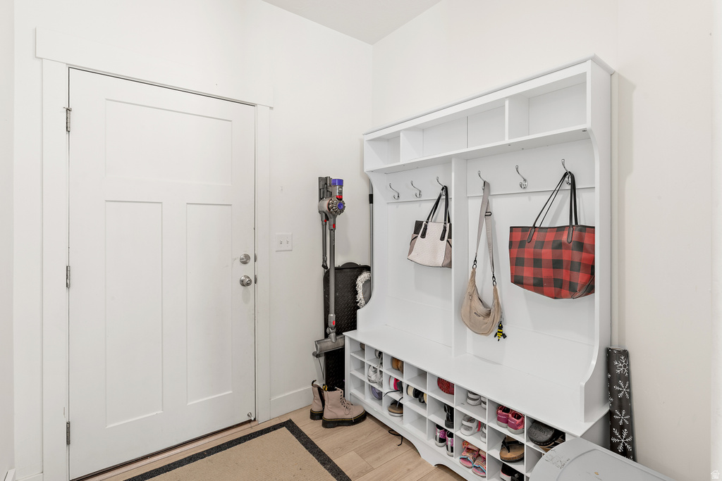 7077 N SPRING HILL LN Eagle Mountain, UT 84005