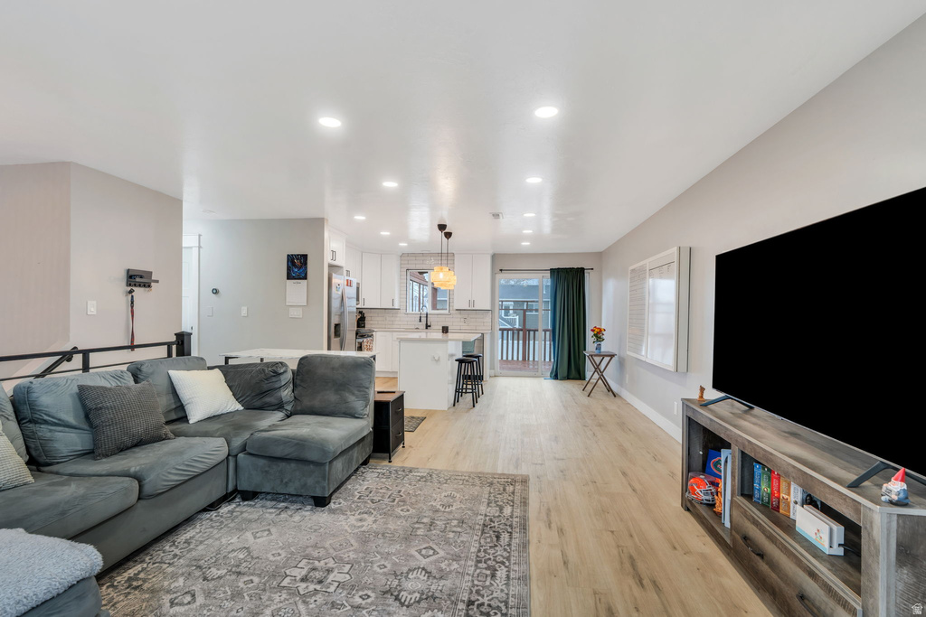 3898 W BENTOAK DR West Valley City, UT 84120