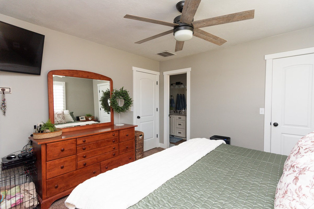 7367 S 2480 W West Jordan, UT 84084