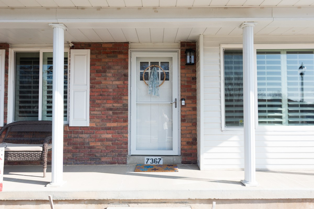 7367 S 2480 W West Jordan, UT 84084