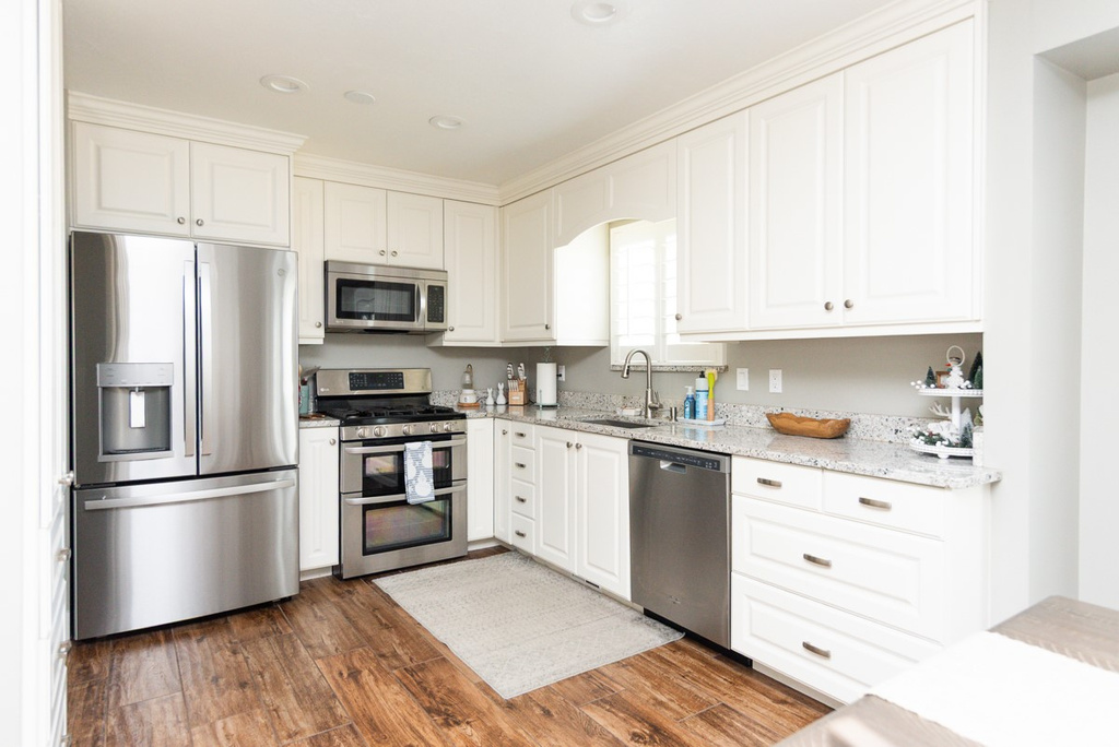 7367 S 2480 W West Jordan, UT 84084