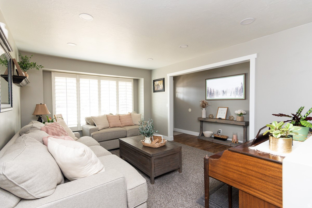 7367 S 2480 W West Jordan, UT 84084