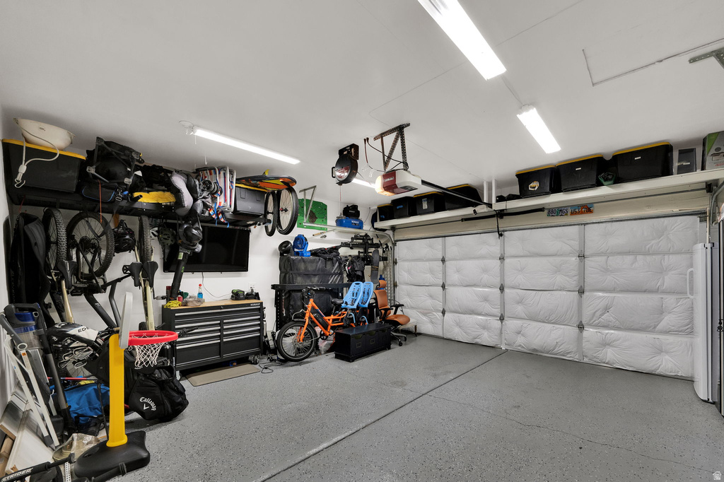 11062 S SANDY DUNES DR Sandy, UT 84094