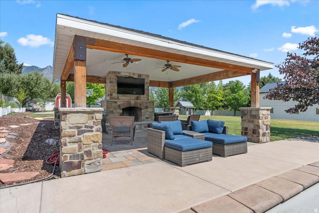 190 N PFEIFFERHORN DR Alpine, UT 84004