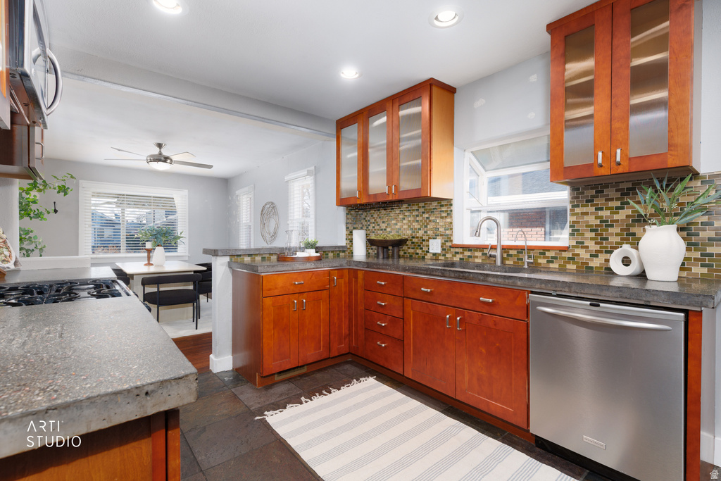 567 E REDONDO AVE Salt Lake City, UT 84105