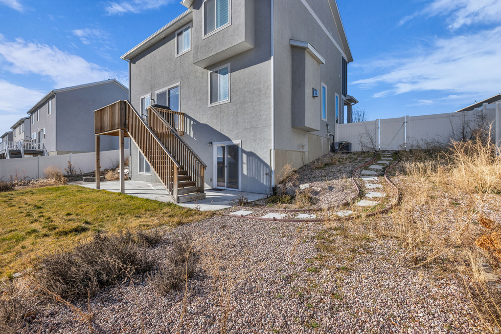 7427 S WOOD FARMS DR West Jordan, UT 84084