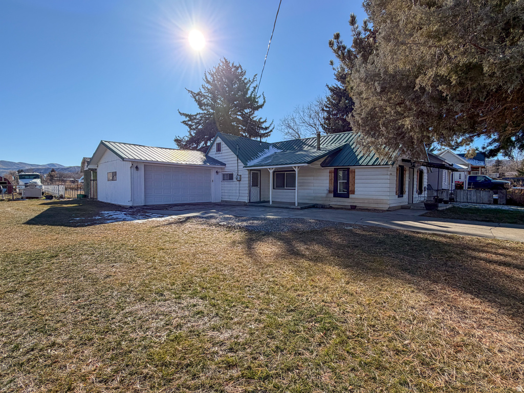 130 E CENTER ST Henefer, UT 84033