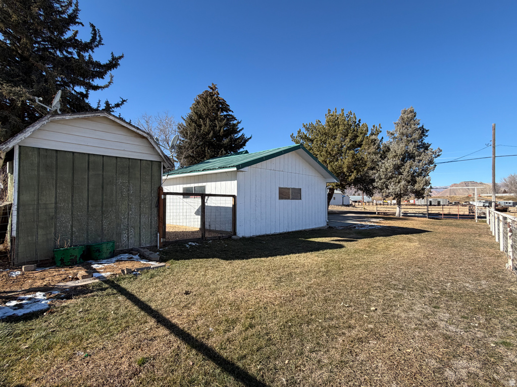 130 E CENTER ST Henefer, UT 84033