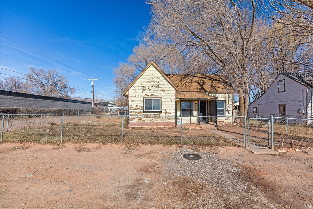 59 E 400 S Richfield, UT 84701