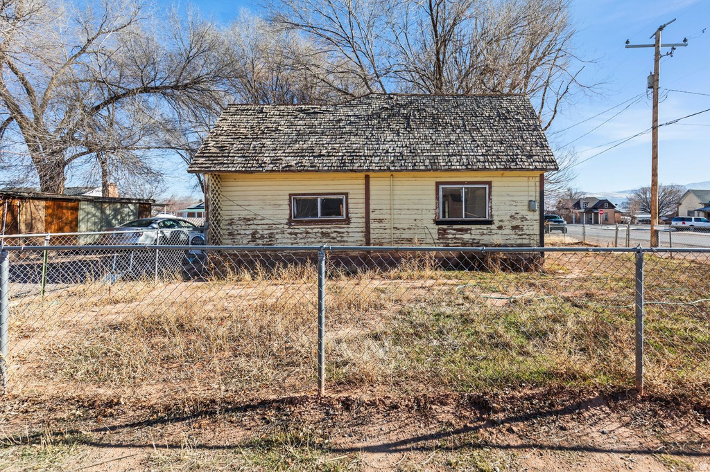 59 E 400 S Richfield, UT 84701