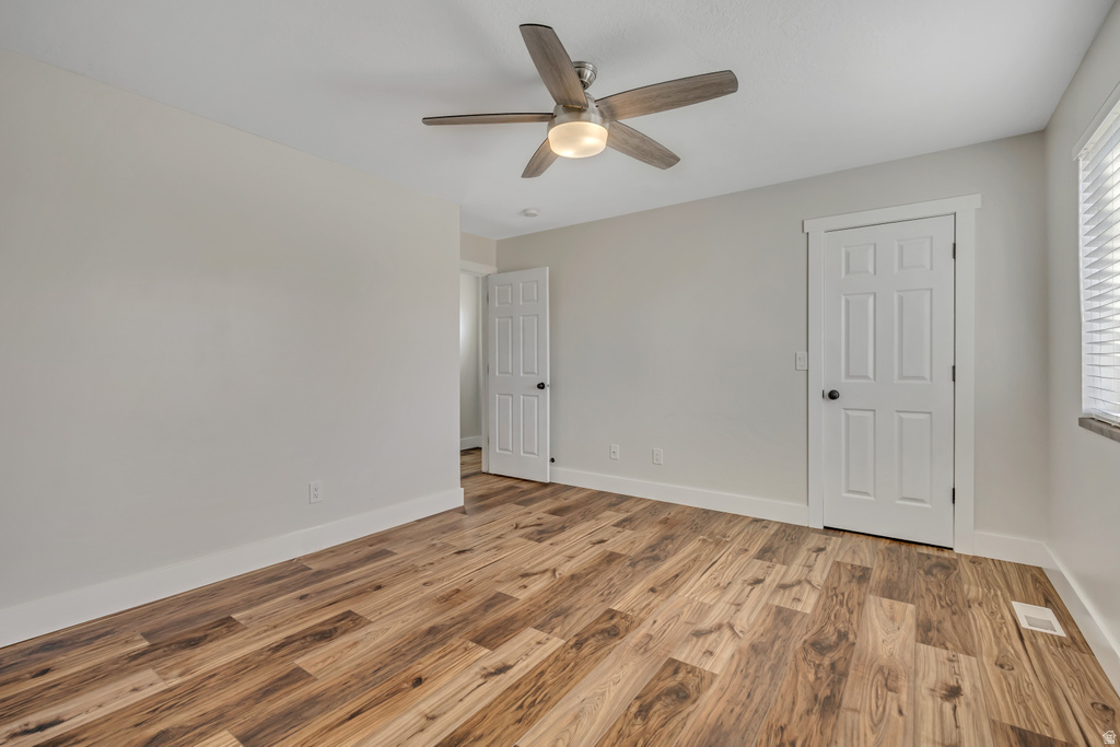 49 KENSINGTON PL North Logan, UT 84341