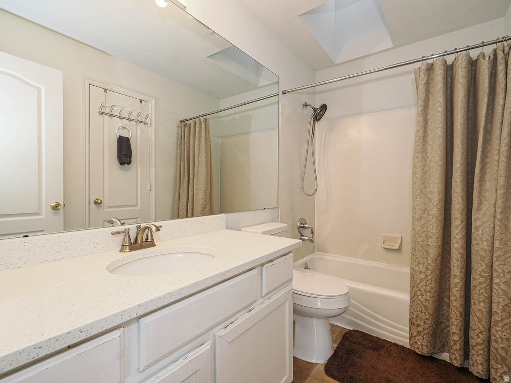 6370 W SETTLERS POINT DR West Valley City, UT 84128