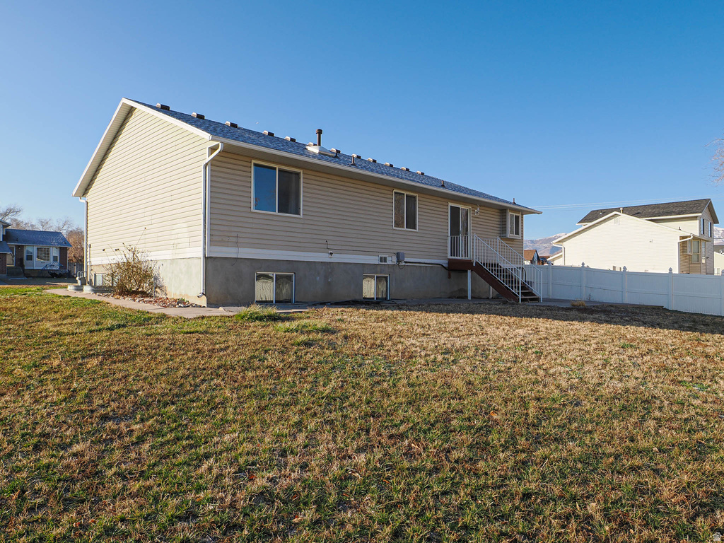 6370 W SETTLERS POINT DR West Valley City, UT 84128