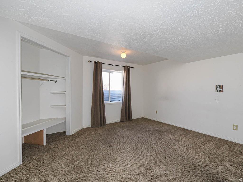 6370 W SETTLERS POINT DR West Valley City, UT 84128