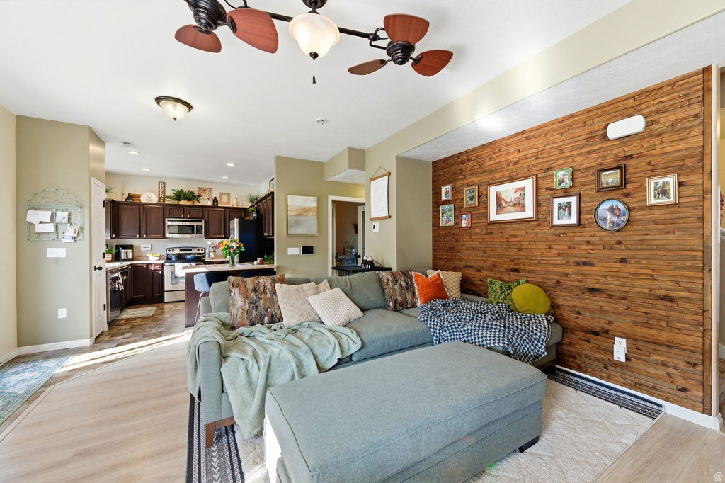 1859 W 2300 S Woods Cross, UT 84087