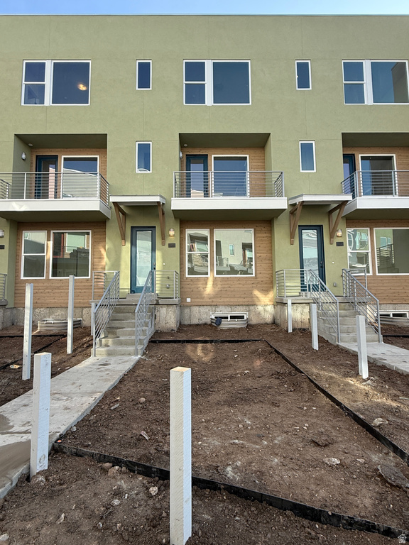 1486 W KIERRA COURT (565 N) #147 Farmington, UT 84025