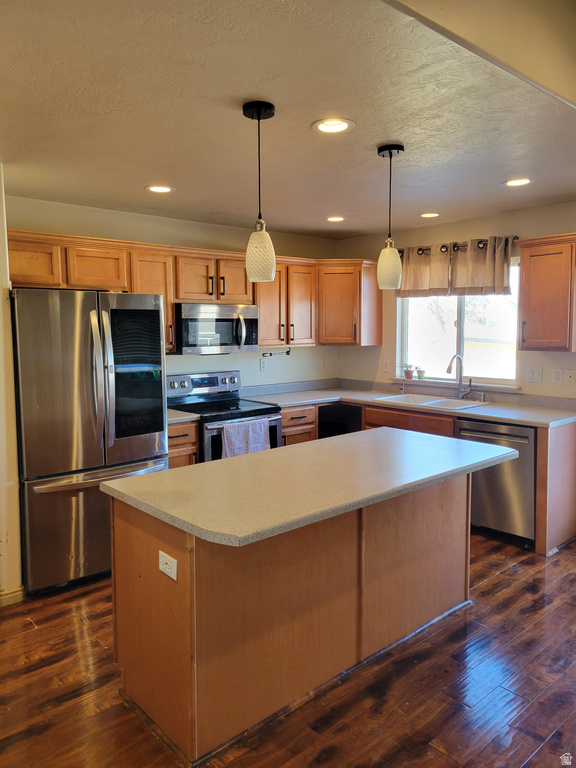 172 W ARUBA DR Saratoga Springs, UT 84045