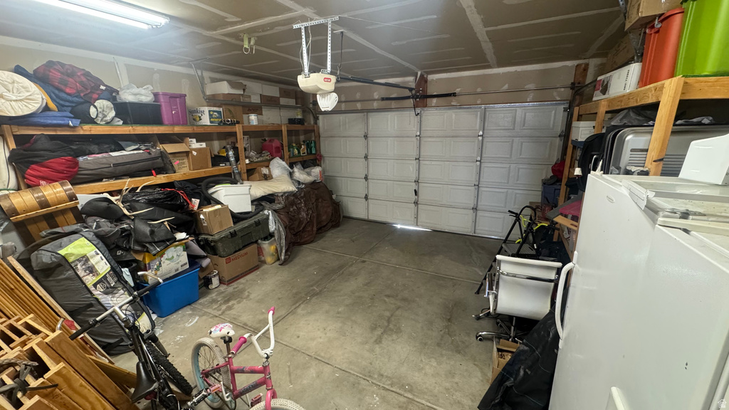 172 W ARUBA DR Saratoga Springs, UT 84045