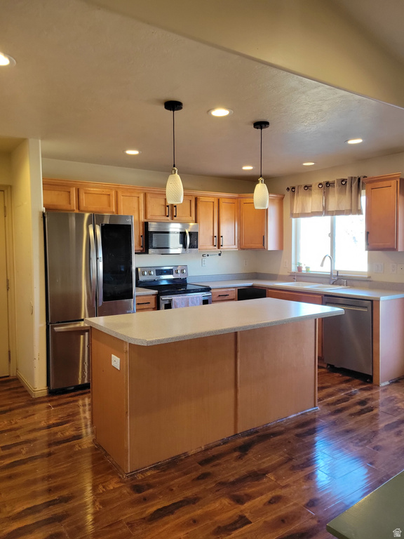 172 W ARUBA DR Saratoga Springs, UT 84045