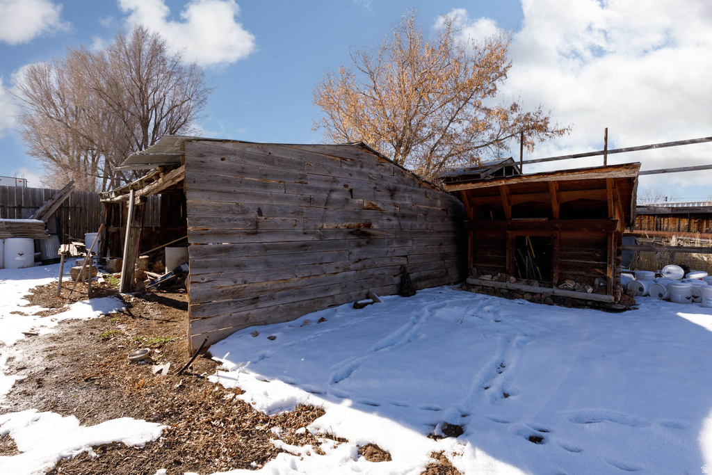 72 E CENTER ST Sterling, UT 84665