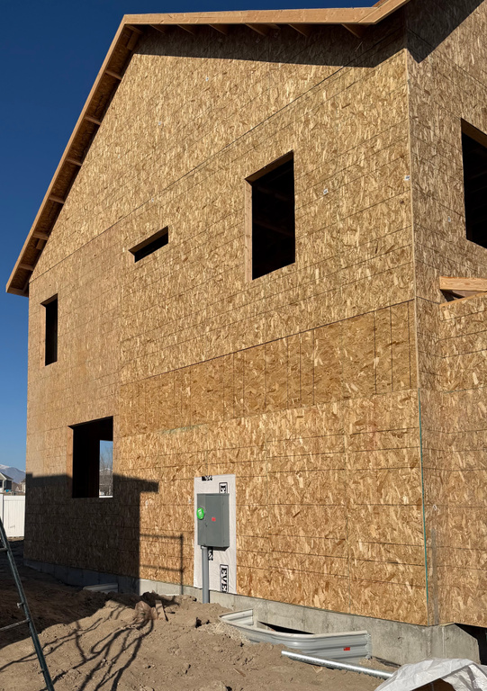 11718 S MYERS PARK LN LN #105 Riverton, UT 84065