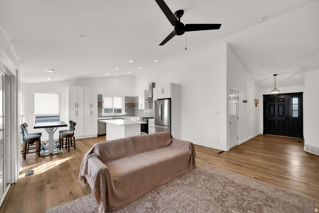 3536 N 3000 W Farr West, UT 84404