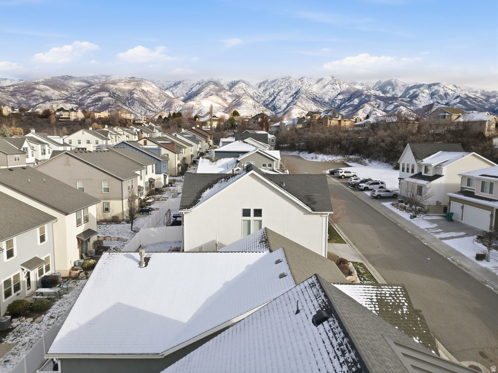 1465 E SEGO LILY CT Layton, UT 84040