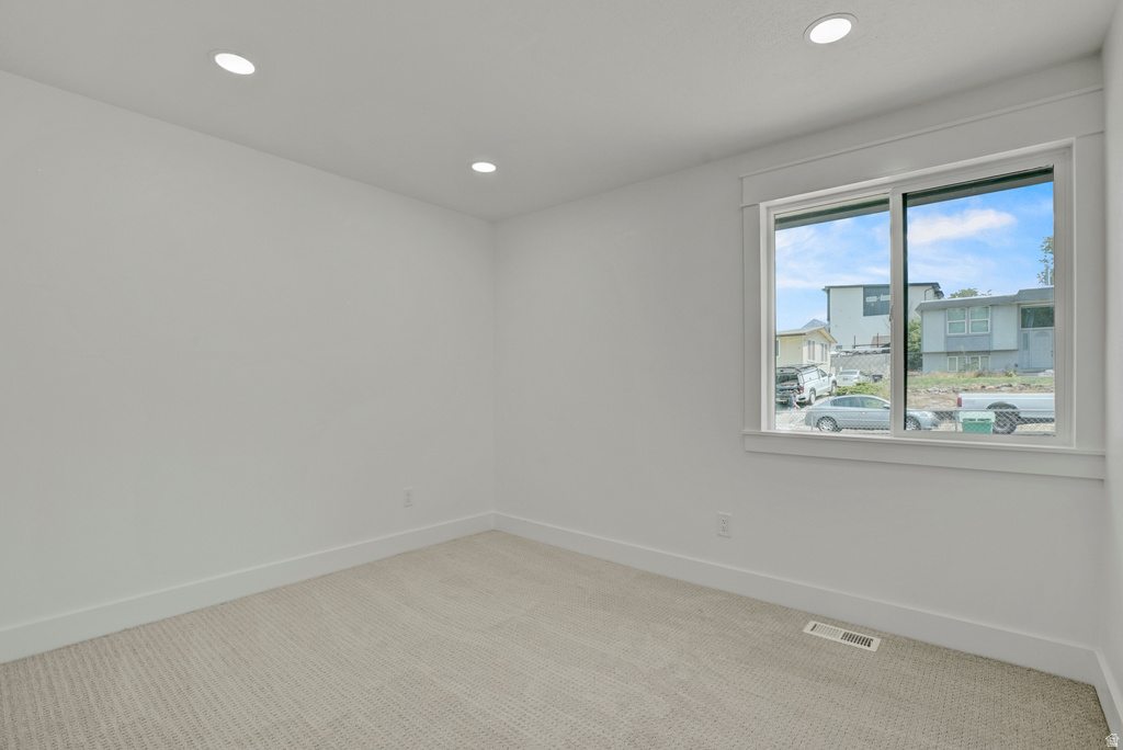 9420 S STREATHAM RD Sandy, UT 84070